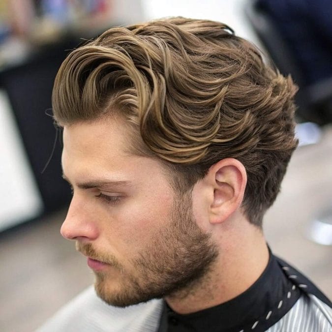 Wavy side part with a clean shape and natural movement.